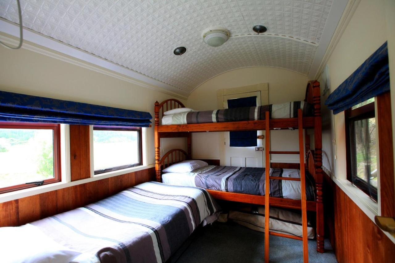Woodlyn Park Motel Ваітомо-Кейвс Екстер'єр фото